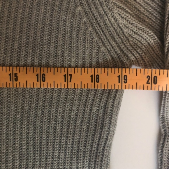 SEN1 Distressed, Cashmere Blend, Ribbed Sweater small to med fit - Picture 7 of 12